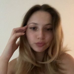 Meet your Posher, Ava